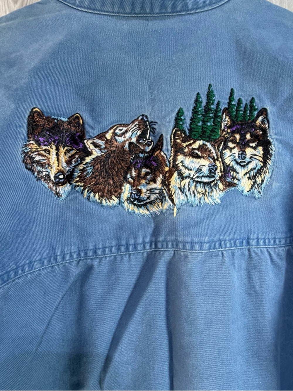 Vintage Natural Wonders Blue Cotton Button Down Wolf Embroidered Shirt Outdoor M